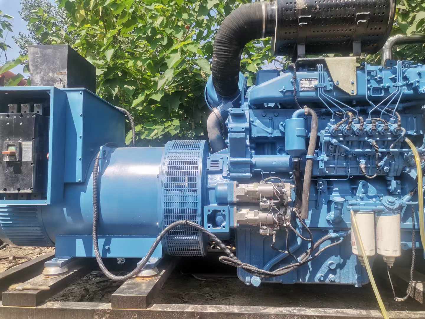 石楼详细说明降低 800kW 柴油发电机输出电流波动的方法